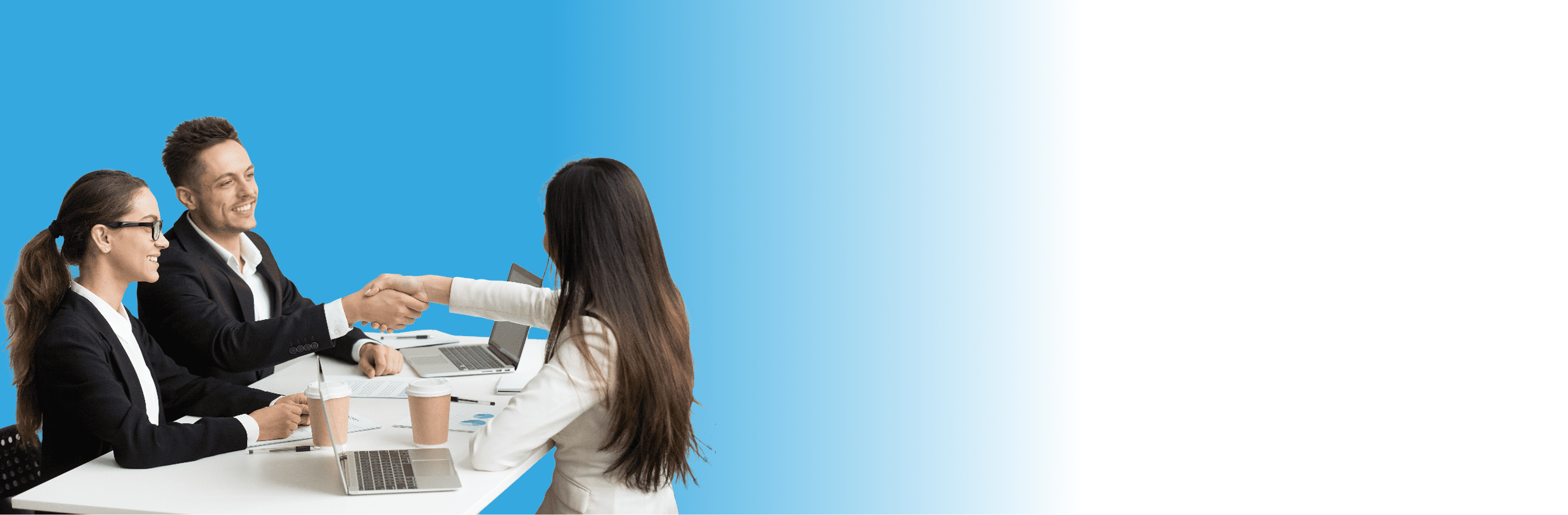 Profesional en oficina moderna